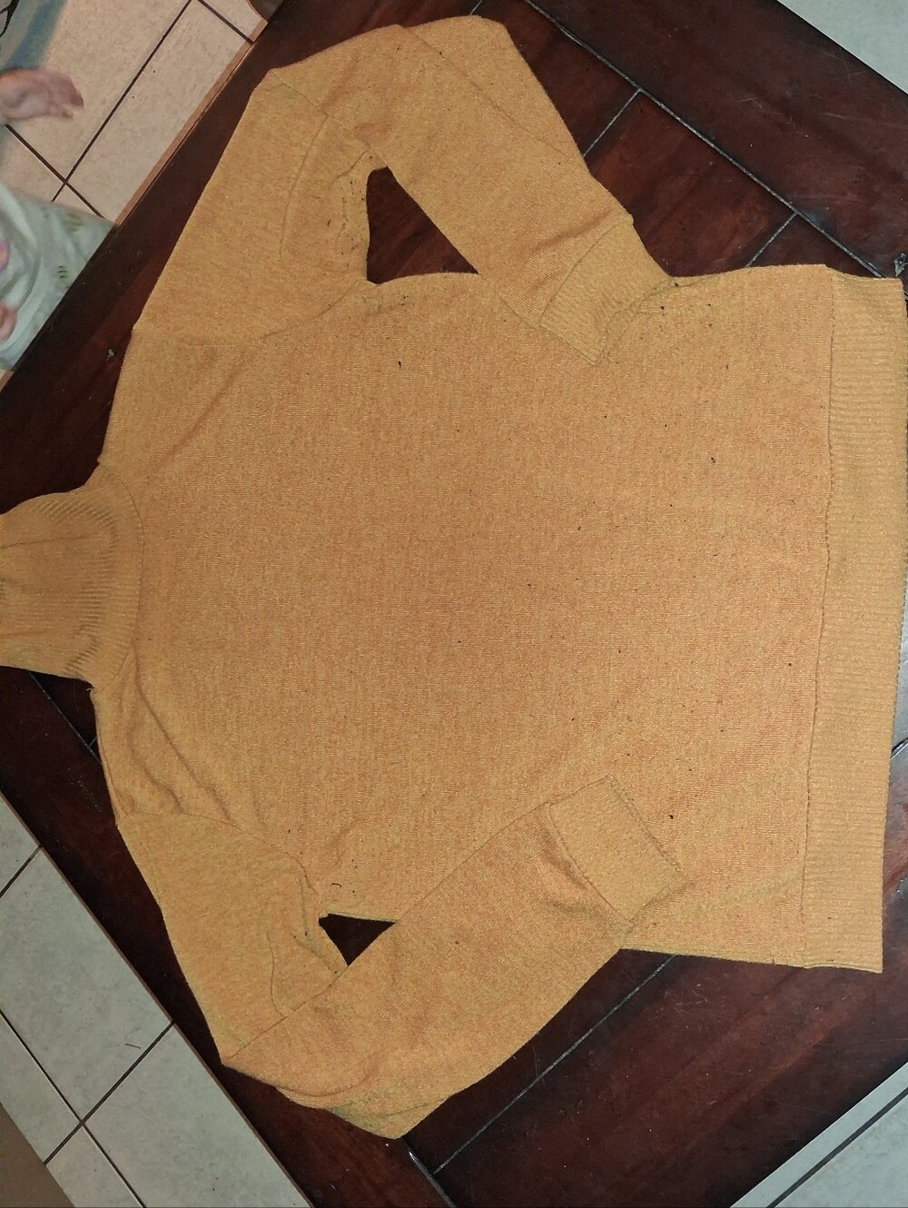 Men’s Mustard Turtleneck Sweater — Classic Knit